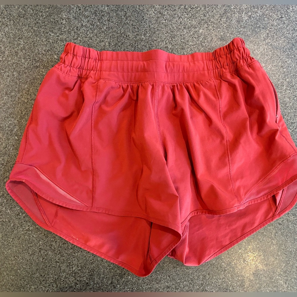 Lululemon Hotty Hot low-rise shorts, 4” inseam, size 6. Great used condition